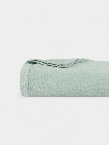 Bundle Wrinkle Coverlet